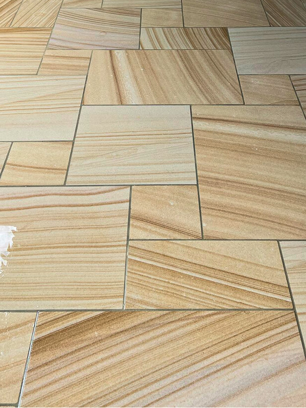 Outdoor floor tiles in different sizes for unique pattern